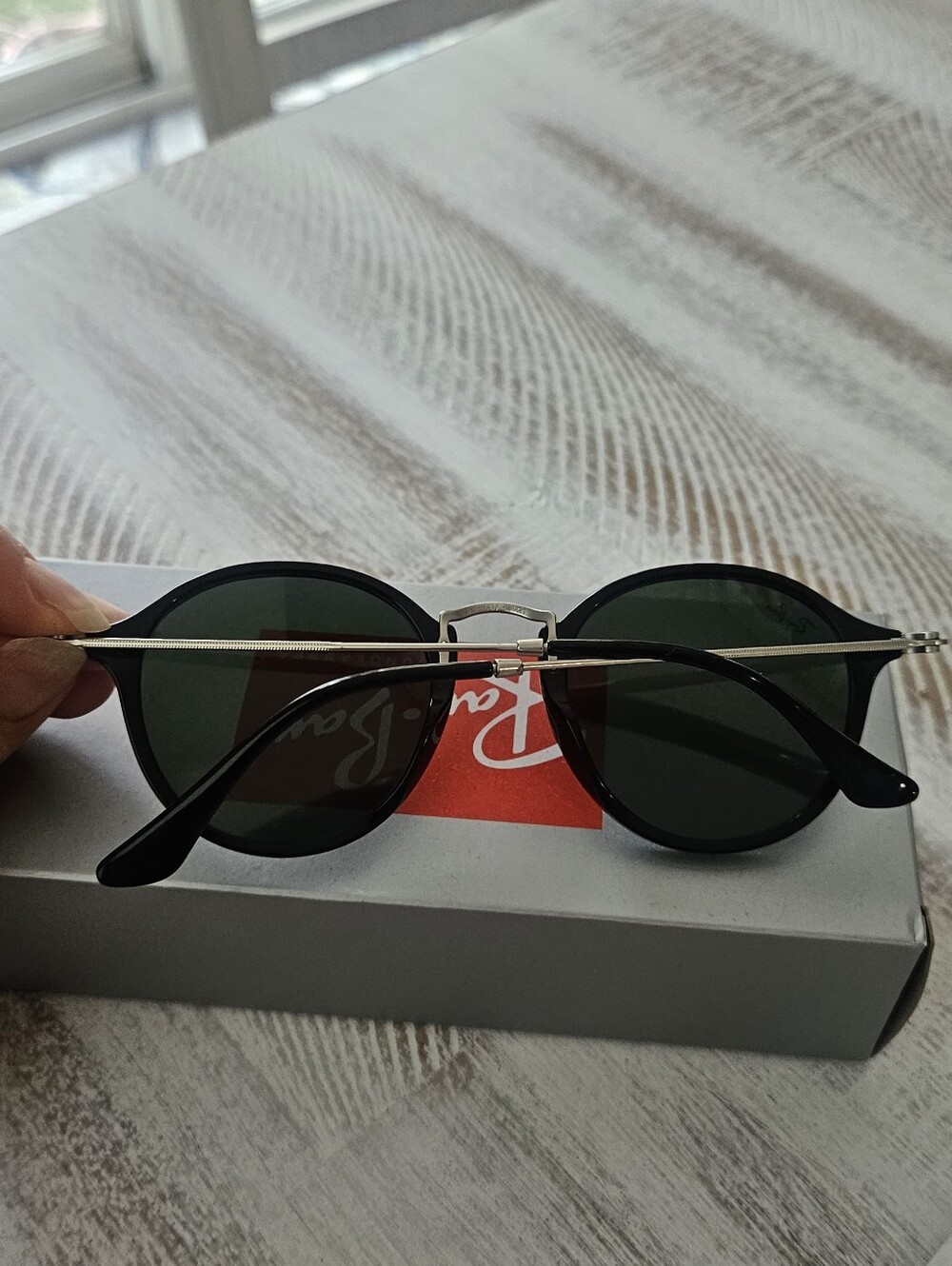 Round Ray-Ban sunglasses - Picture 3 of 5